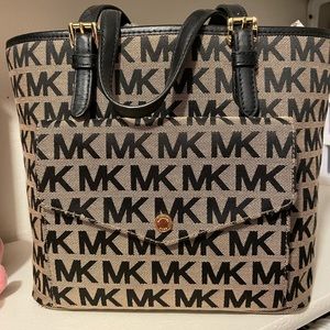 Michael Kors Tote